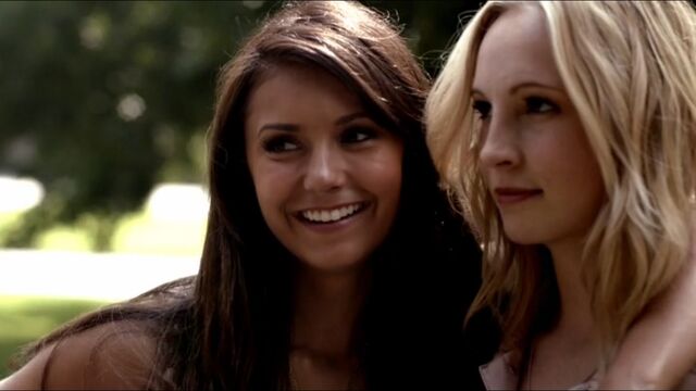 File:Elena and Caroline 2 TVD 5x01.jpg