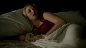 The-Vampire-Diaries-3x09-Homecoming-screencaps-candice-accola-26769259-500-281