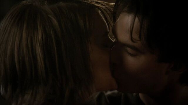 File:211VampireDiaries1707.jpg