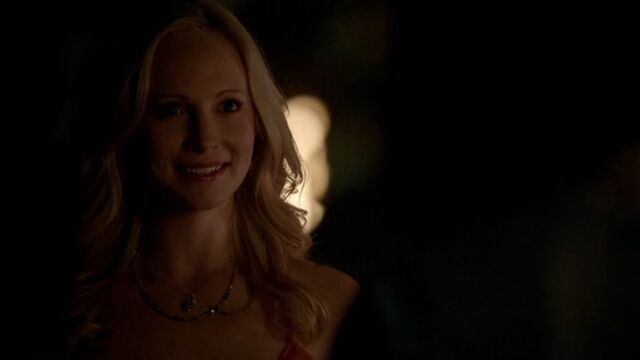 File:Caroline 8 TVD 5x04.jpg
