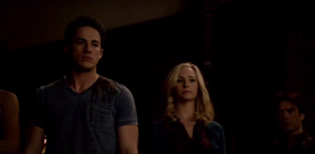 File:Tyler-Caroline 5x15.png