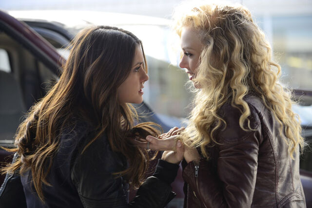 File:Elenaandliv.tvd.jpg