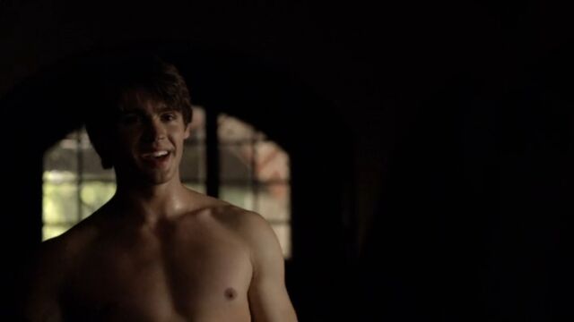File:Jeremy TVD 5x04.jpg