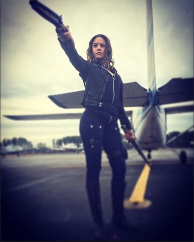 File:2016-04-29 23-36 Leslie-Anne Huff Instagram.jpg