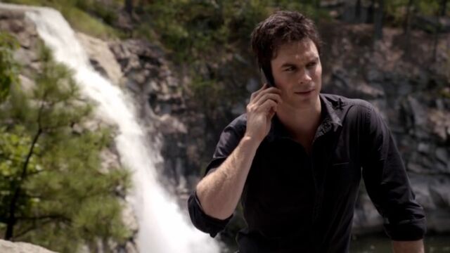 File:Damon 8 TVD 5x02.jpg