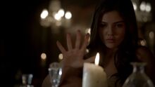 Davina TO 1x01.jpg
