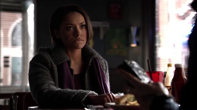 File:6X17-28-Bonnie.jpg