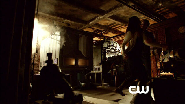File:TVD 4x22-3.jpg