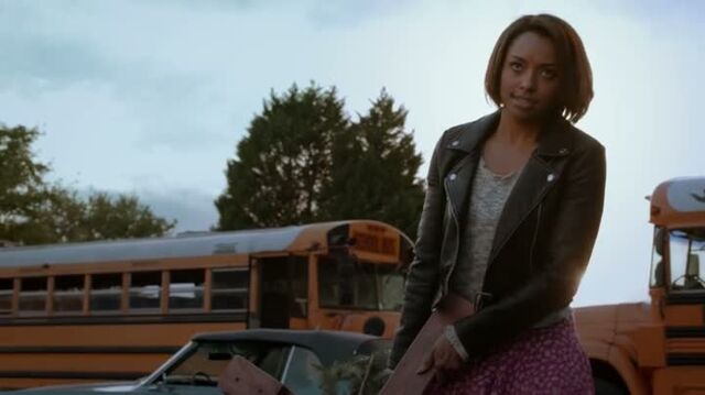 File:6X10-9-Bonnie.jpg