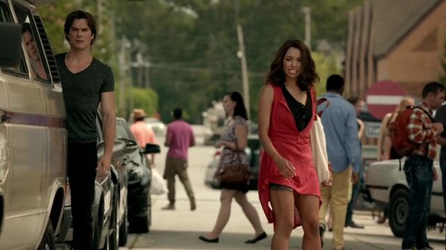 File:7X01-55-DamonBonnie.jpg
