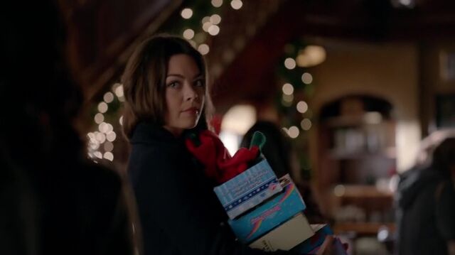 File:7X09-28-Nora.jpg