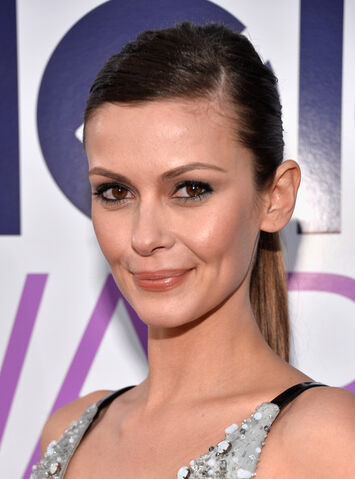 File:Arrivals+People+Choice+Awards+50fguzg5pHzl.jpg