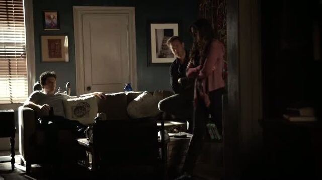 File:6X10-21-ElenaDamonAlaric.jpg