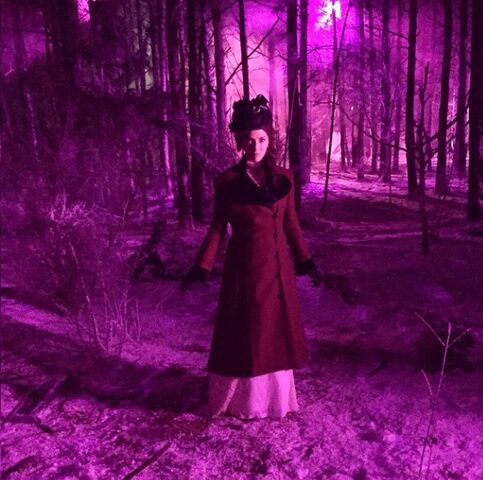 File:Mama-salvatore-tvd.jpg