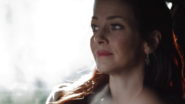 File:6X18-37-Lily.png