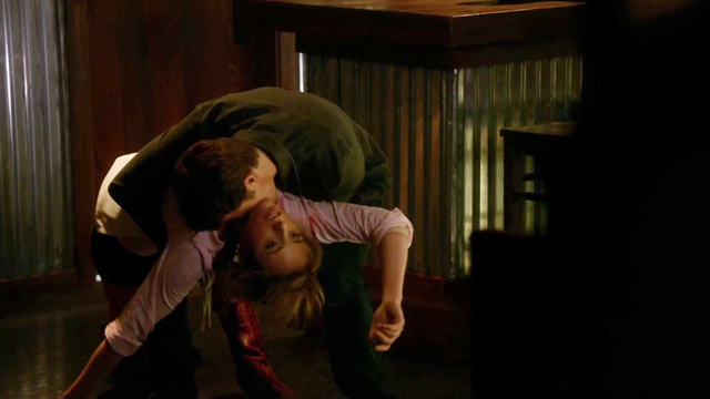 File:717-Waitress.png