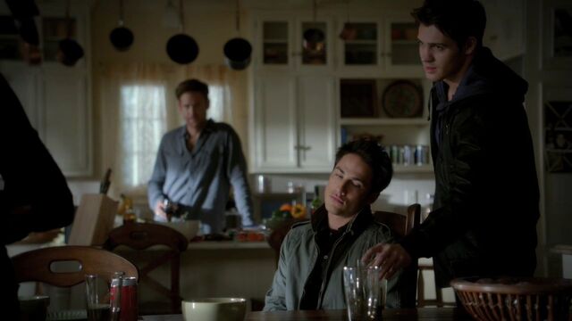 File:310VampireDiaries0519.jpg