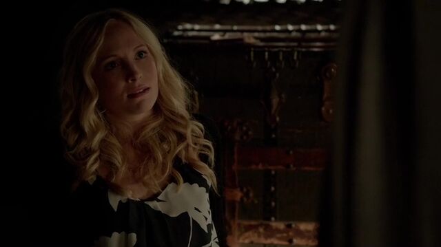 File:7X03-25-Caroline.jpg