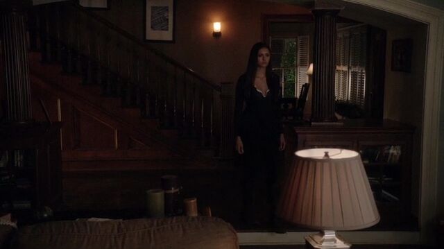 File:TVD4x15-Gilbert House 16.jpg