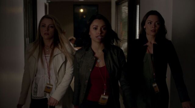 File:712-114-Bonnie-Nora-Mary.jpg