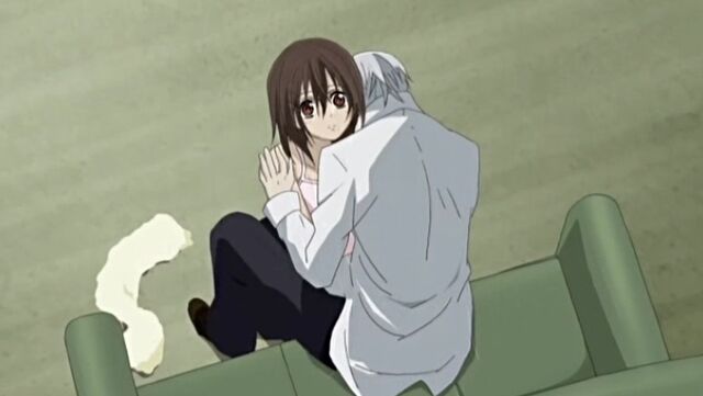 Archivo:Zero-Yuuki-caps-vampire-knight-yuki-zero-3995003-730-412.jpg