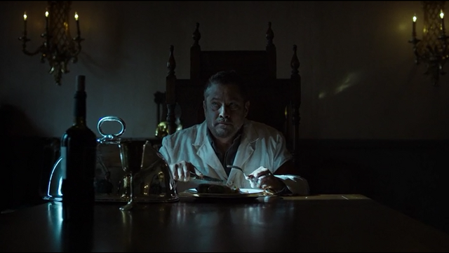 File:Van helsing doctor.png