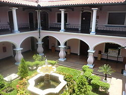 Instituto Arnoldo Gabaldón.jpg