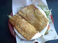 Patacon con queso.jpg
