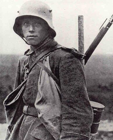 File:Young-German-soldier 1918.jpg