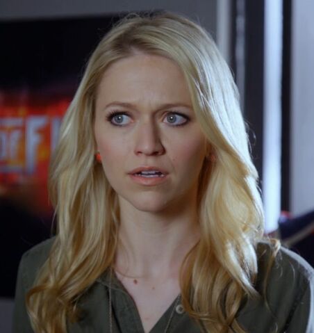 File:Jennifer Mattheus.jpg