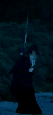 File:Odin in S1E1-c.png