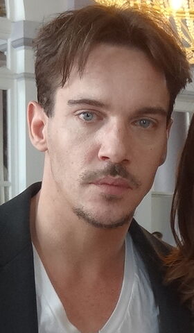 File:Jonathan Rhys Meyers 2013.jpg