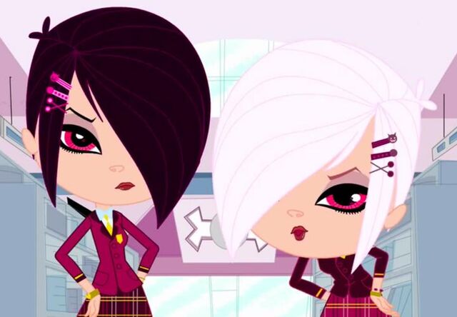 File:Whittany & Brittany Biskit.jpg