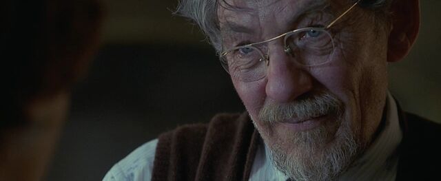 File:Kurt Dussander 5.jpg