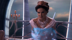 Queen Regina 202