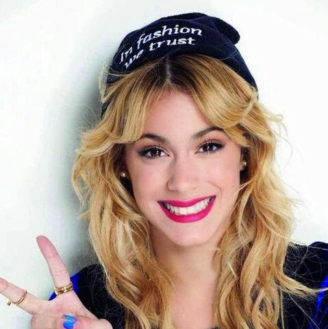 File:Violetta.jpg