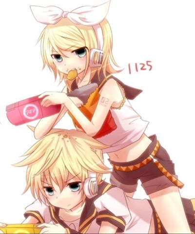 File:Rin vs Len.jpg