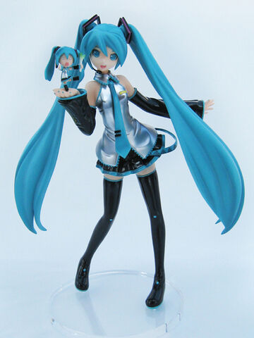 File:FiguStnd Miku BrindleResin1.jpg