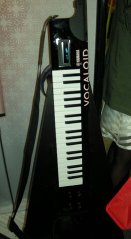 File:Vocalodkeyboardblackvers.jpg