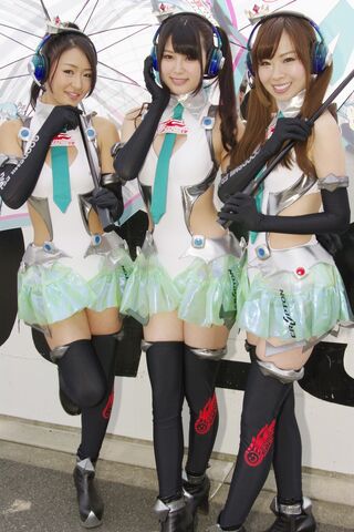 File:Racingqueen2013.jpg