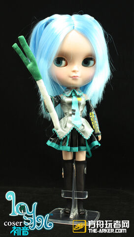 File:Arkermikudoll.jpg