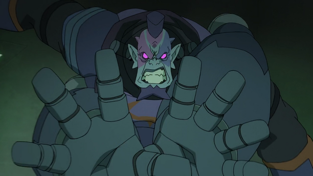 File:S2E10.318. Warden out to grab Lance.png