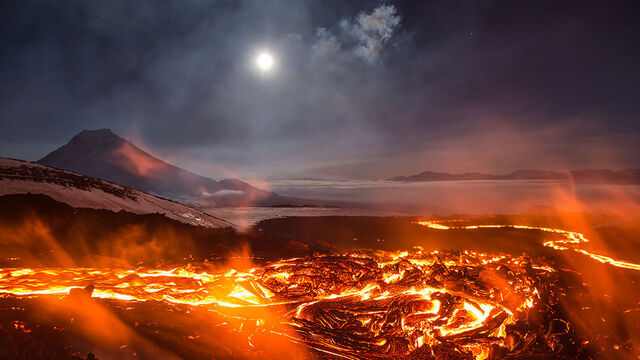 File:War (LOTR).jpg