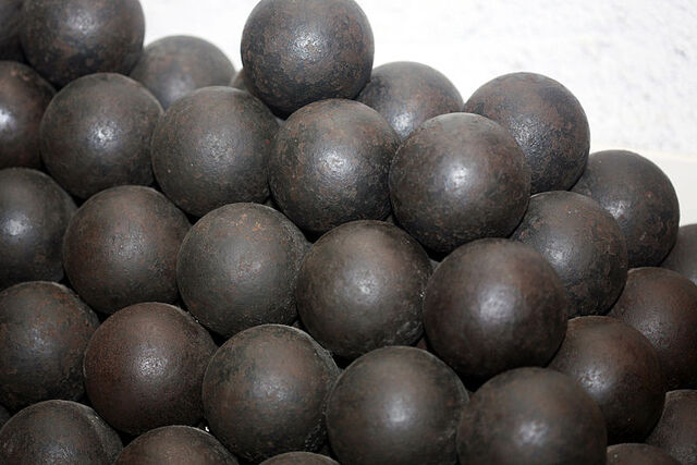 Arquivo:Cannonballs mg 3394.jpg