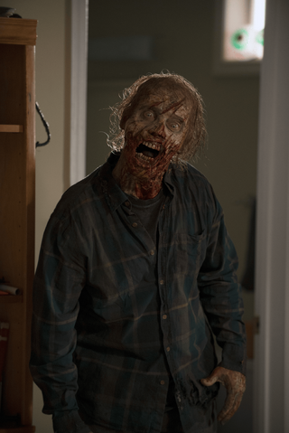 File:AMC 509 Tyreese's Walker.png