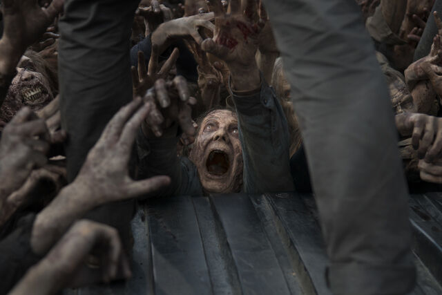 File:The-walking-dead-season-6-walkers-658px.jpg