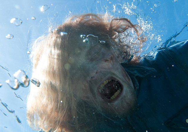 File:FTWD 201 Walker Underwater.png