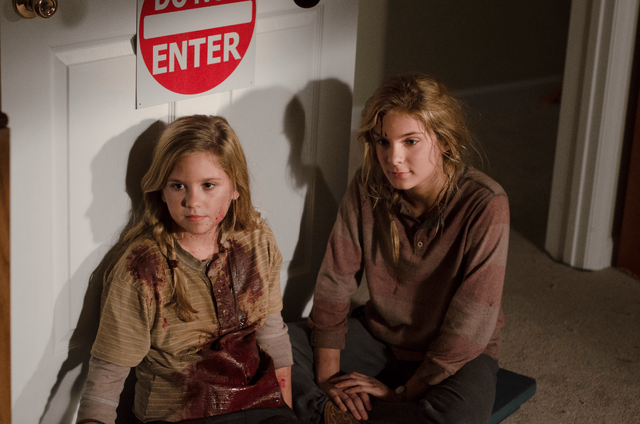 File:AMC 509 Lizzie Mika Hallucination.png