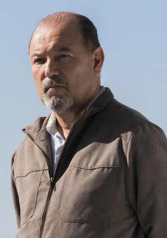 File:Daniel Salazar 2x1.png