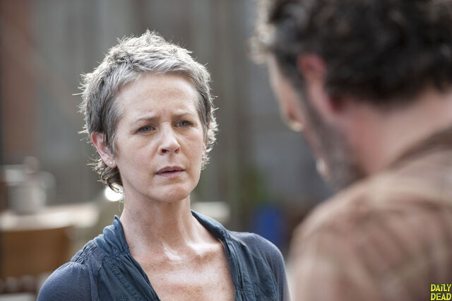 File:Walking-Dead-4-03-04.jpg